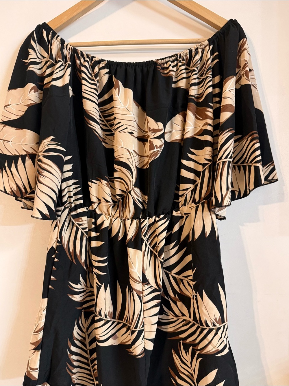 Lizzie’s Boutique Off-Shoulder Black and Beige Tropical Print Romper - Picture 13 of 13